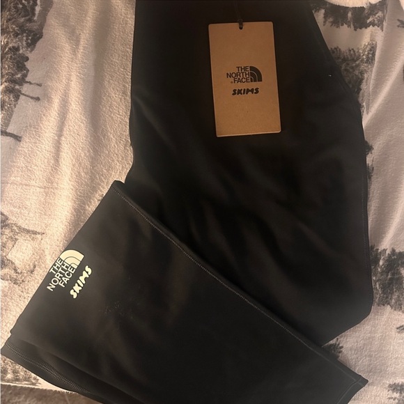 Skims north face skims leggings - Picture 5 of 5